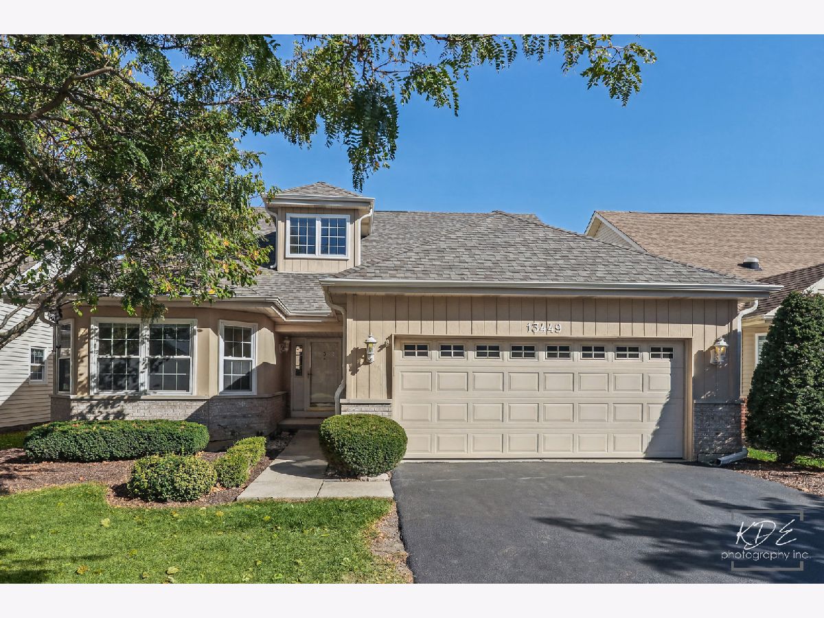 Townhomes & Condos & Homes For Sale Carillon Plainfield Illinois, 13449 Silverleaf Road