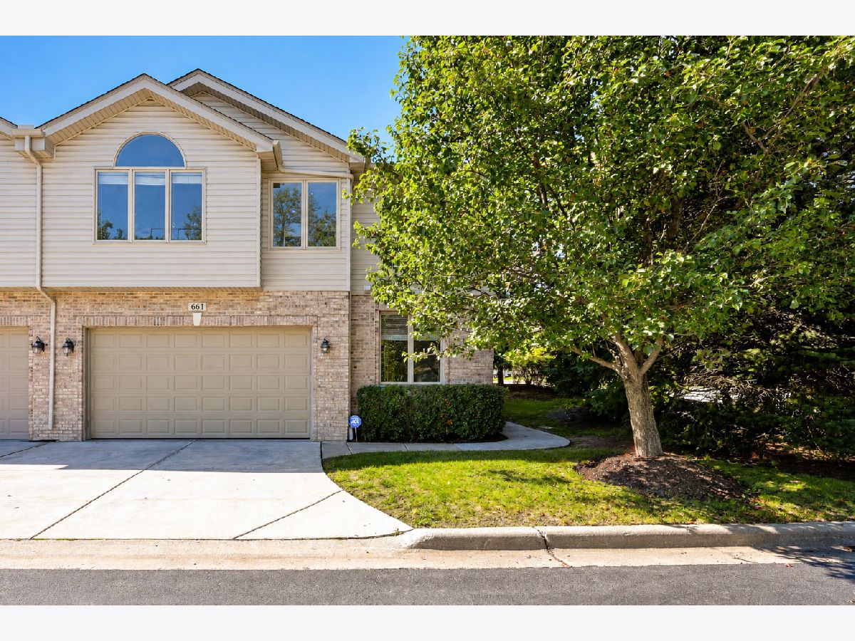  For Sale Roselle Illinois, 661 Nerge Road