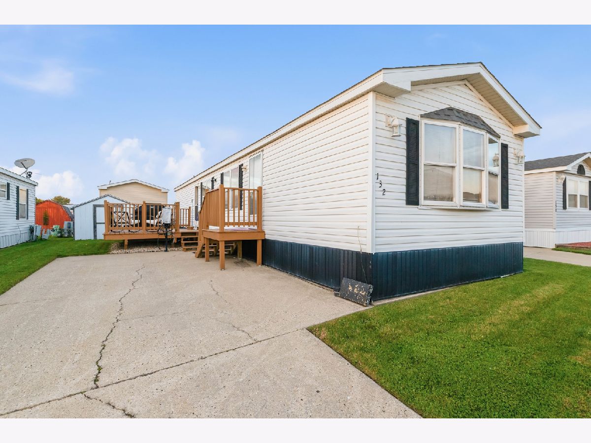  For Sale Bartlett Illinois, 132 3rd Avenue