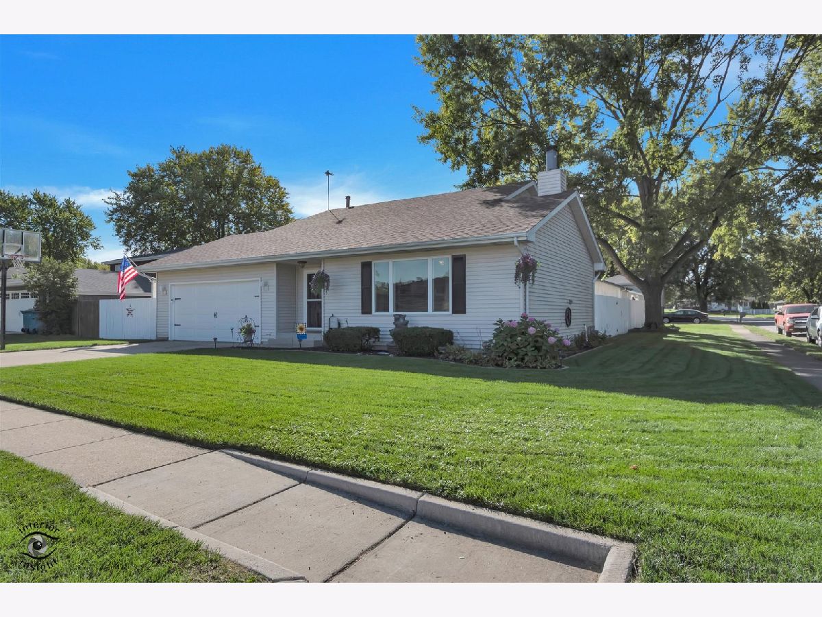  For Sale Bourbonnais Illinois, 498 Kathy Drive