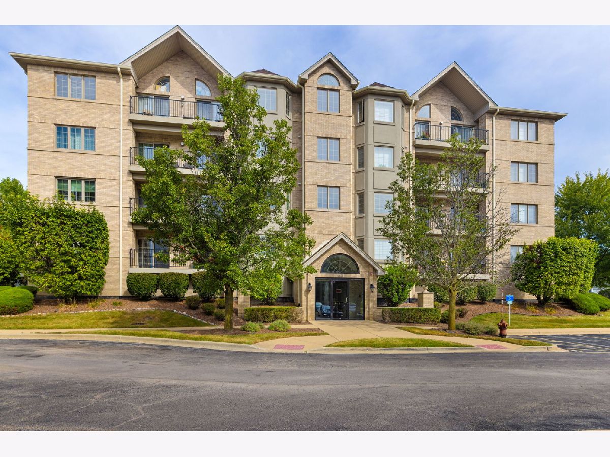  For Sale Woodridge Illinois, 8505 Woodward Avenue