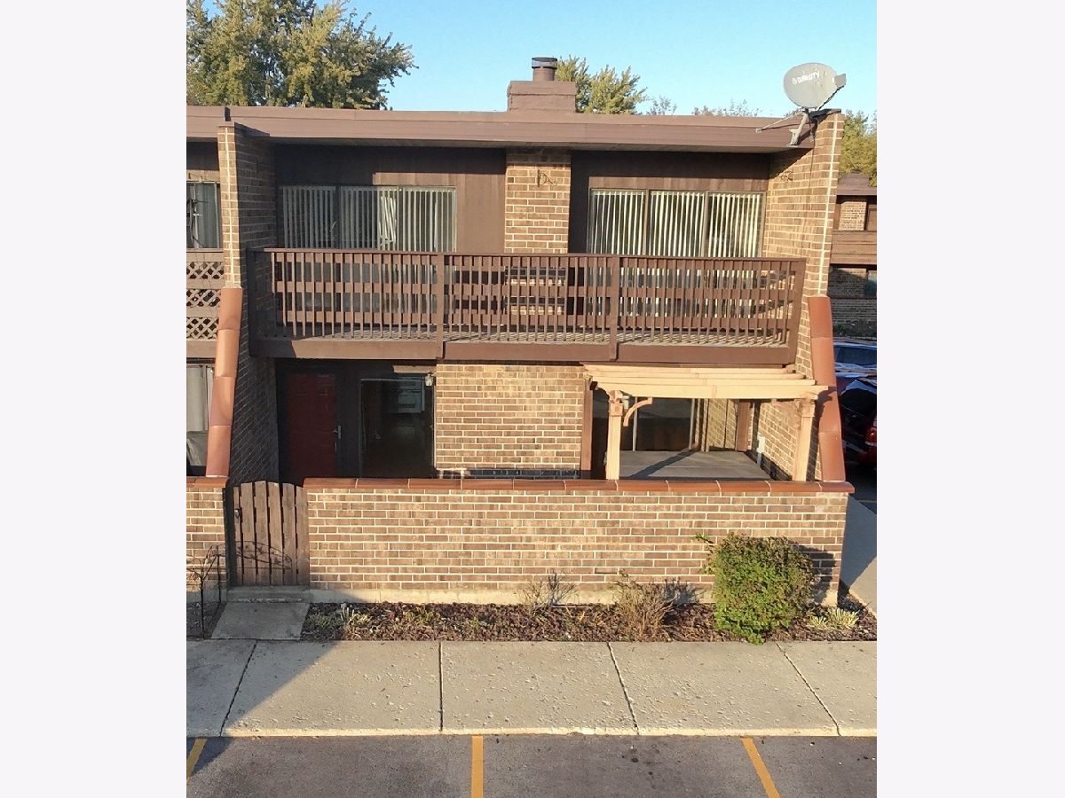  For Sale Elgin Illinois, 1206 Kenneth Circle