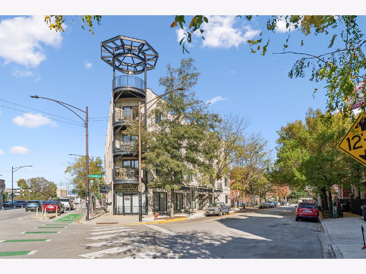  For Sale Chicago Illinois, 875 Milwaukee Avenue
