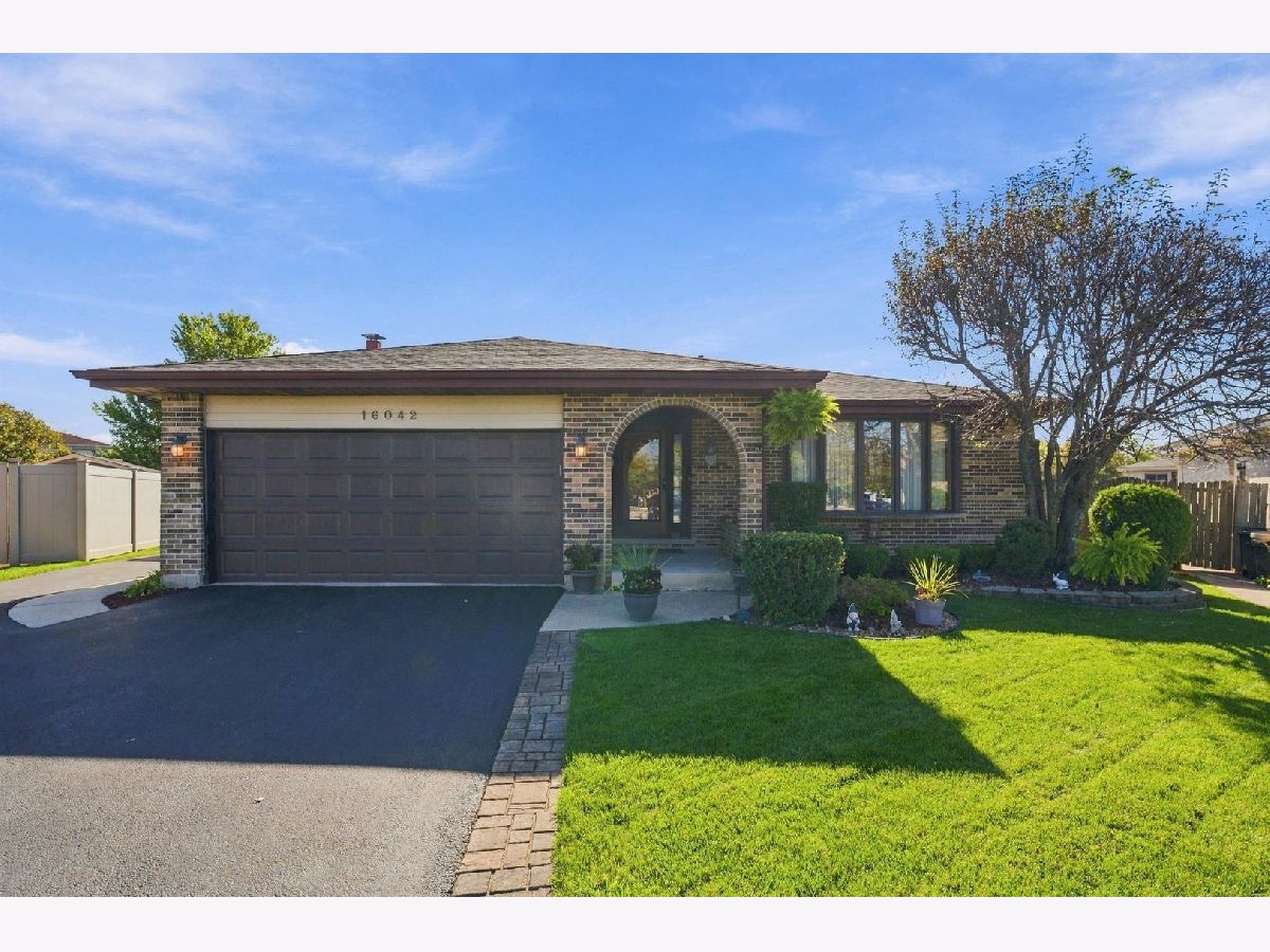  For Sale Tinley Park Illinois, 16042 85th Court