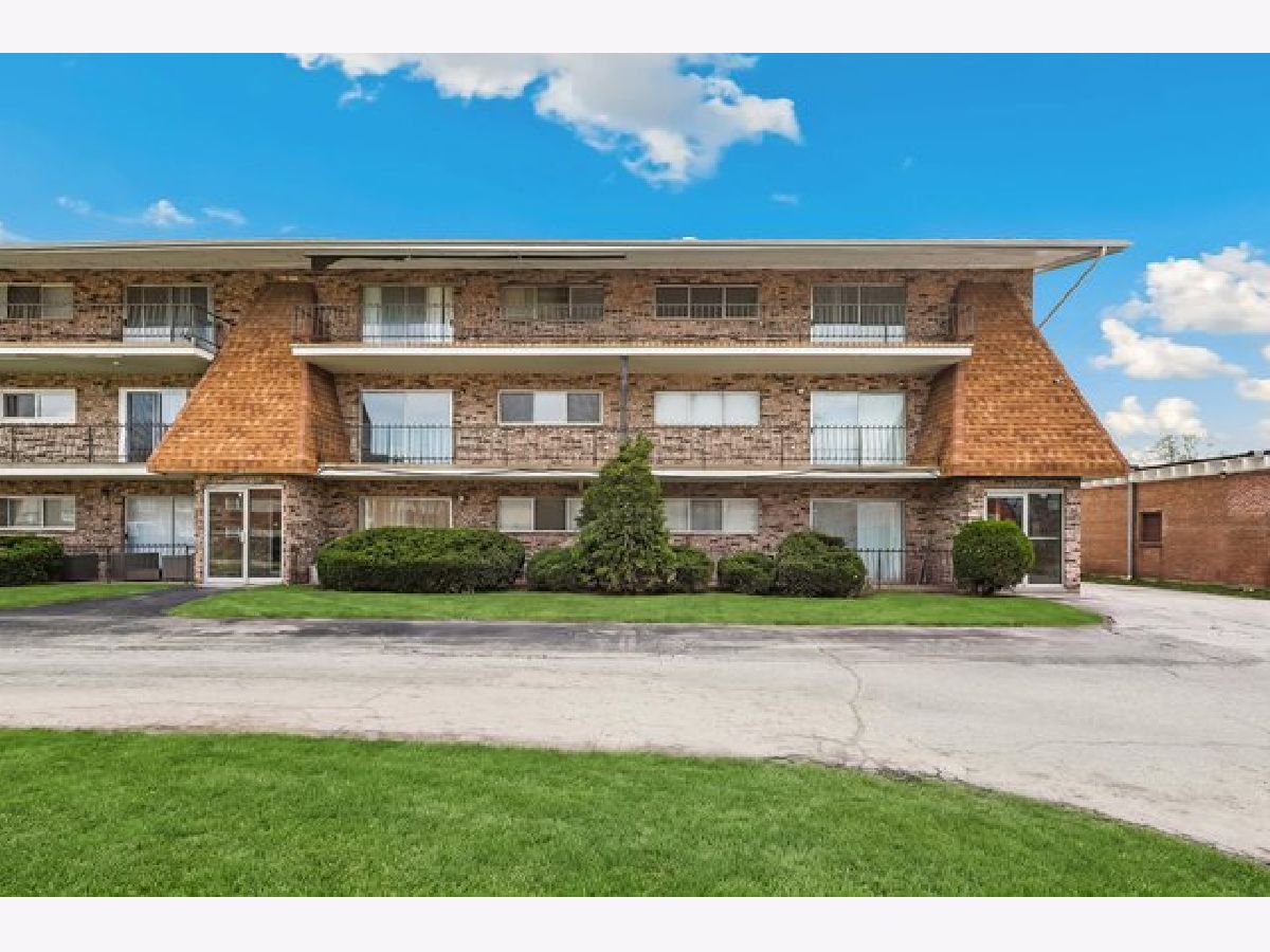  For Sale Dolton Illinois, 15335 Martin Luther King Jr Drive