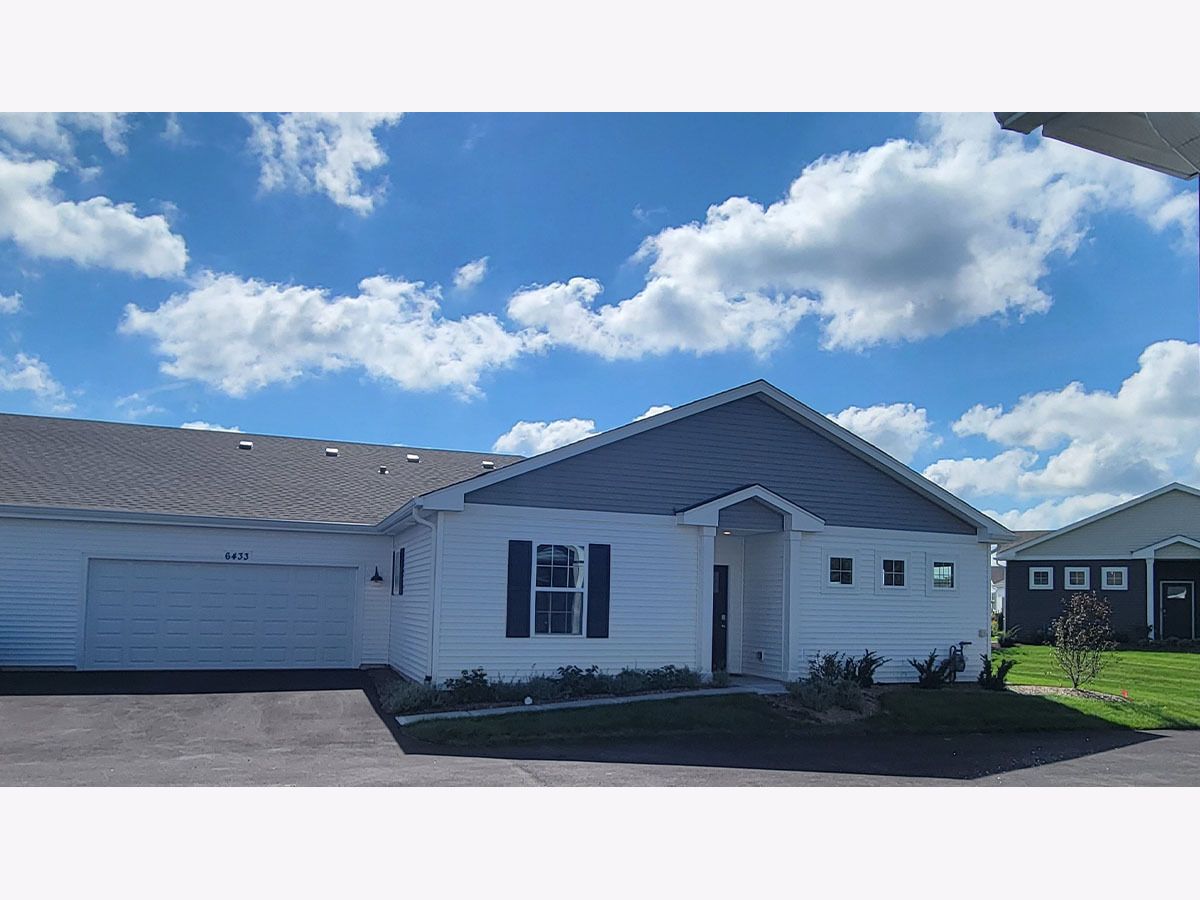 Homes & Condos & Townhomes For Sale Stonewater Wonder Lake Illinois, 6433 Maple Glen Drive
