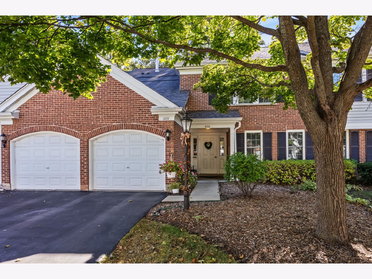  For Sale Prospect Heights Illinois, 609 Edinburgh Lane