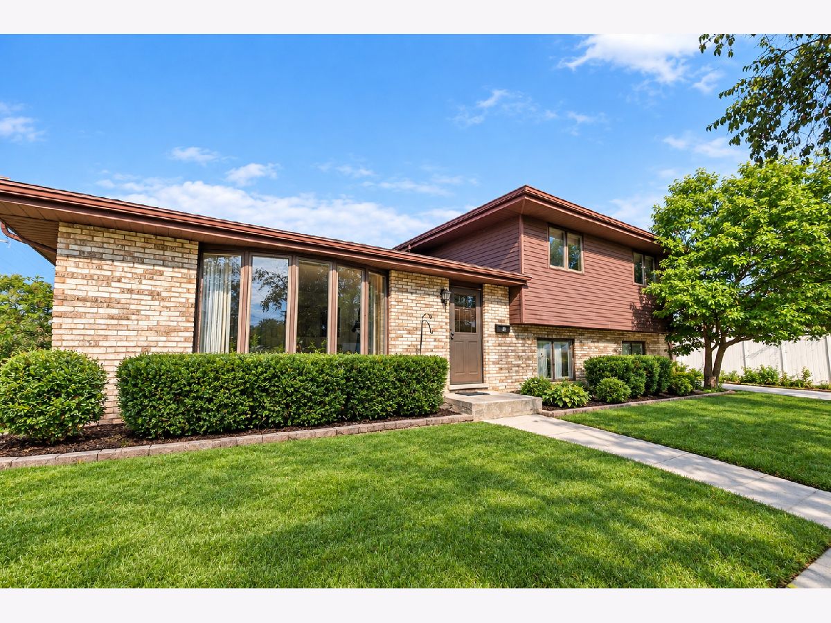  For Sale Oak Lawn Illinois, 9837 Kostner Avenue