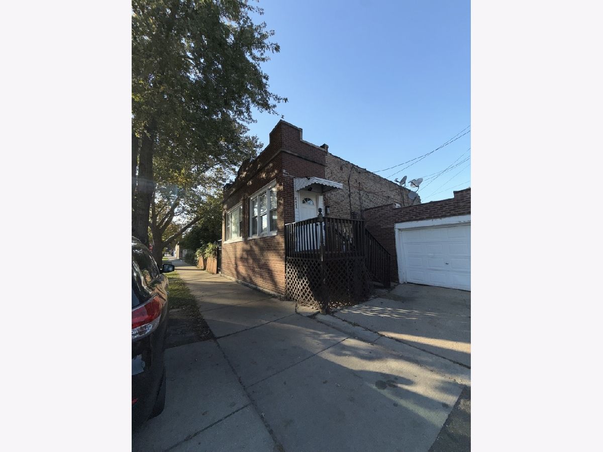  For Sale Chicago Illinois, 2648 52nd Street