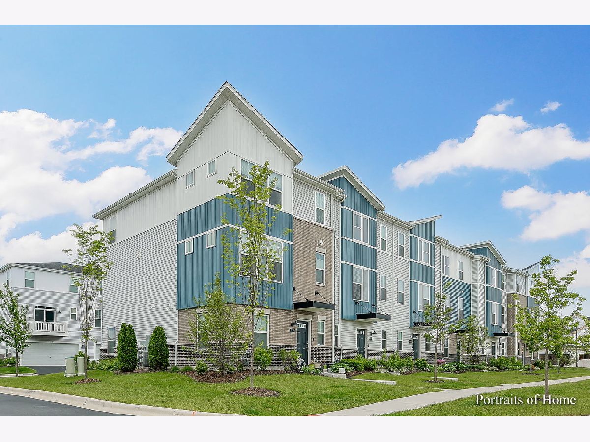  For Sale Aurora Illinois, 4169 Calder Lane