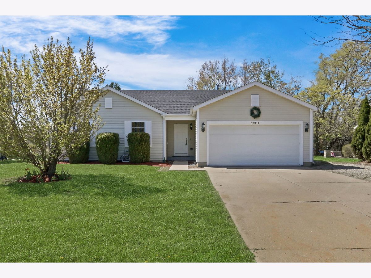  For Rent Beach Park Illinois, 38312 Imperial