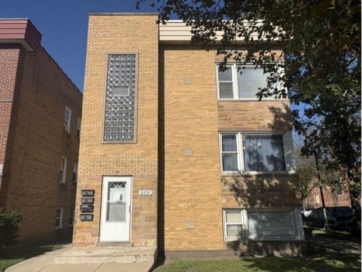  For Rent Chicago Illinois, 6834 Diversey