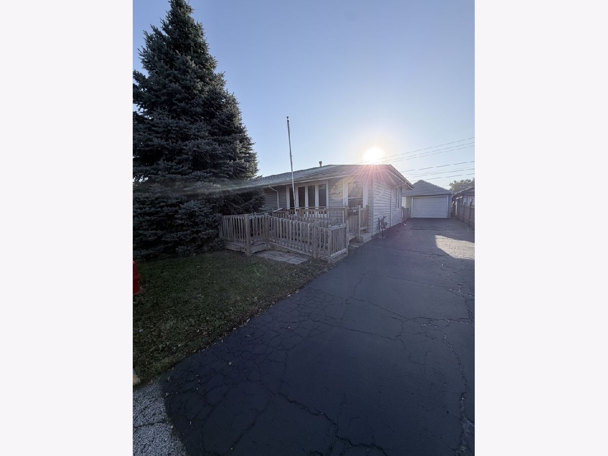  For Sale Hometown Illinois, 4257 Southwest Highway