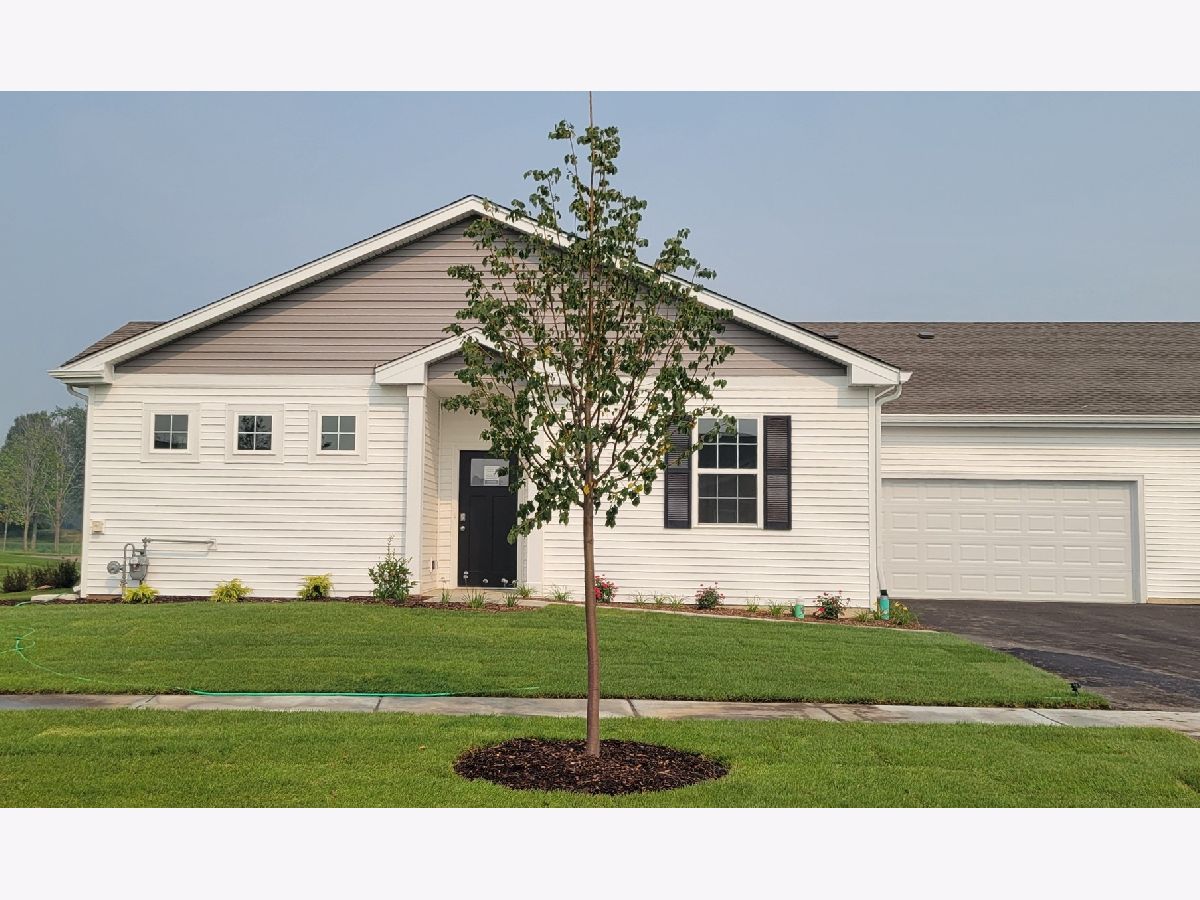 Homes & Condos & Townhomes For Sale Stonewater Wonder Lake Illinois, 6464 Maple Glen Drive