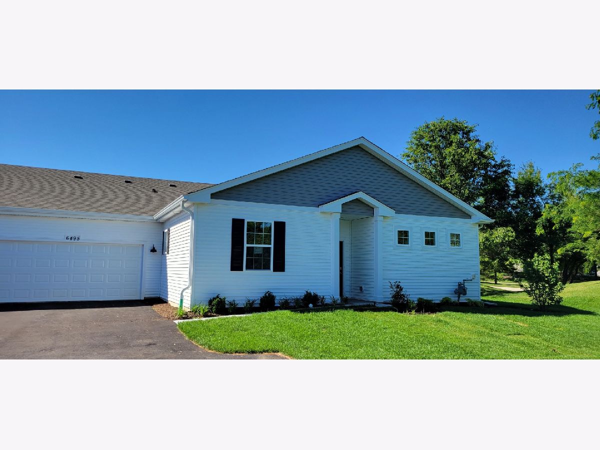 Homes & Condos & Townhomes For Sale Stonewater Wonder Lake Illinois, 6466 Maple Glen Drive