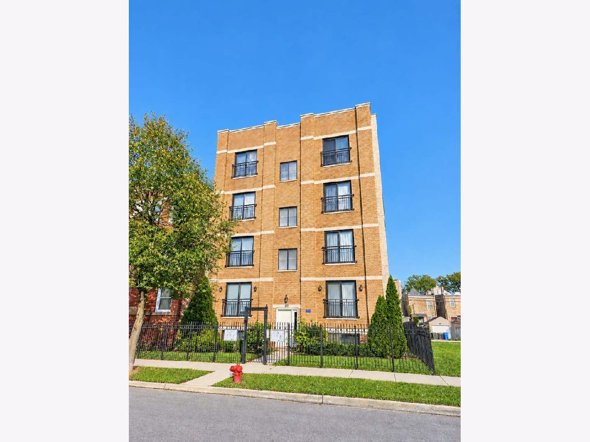  For Sale Chicago Illinois, 4925 Forrestville Avenue