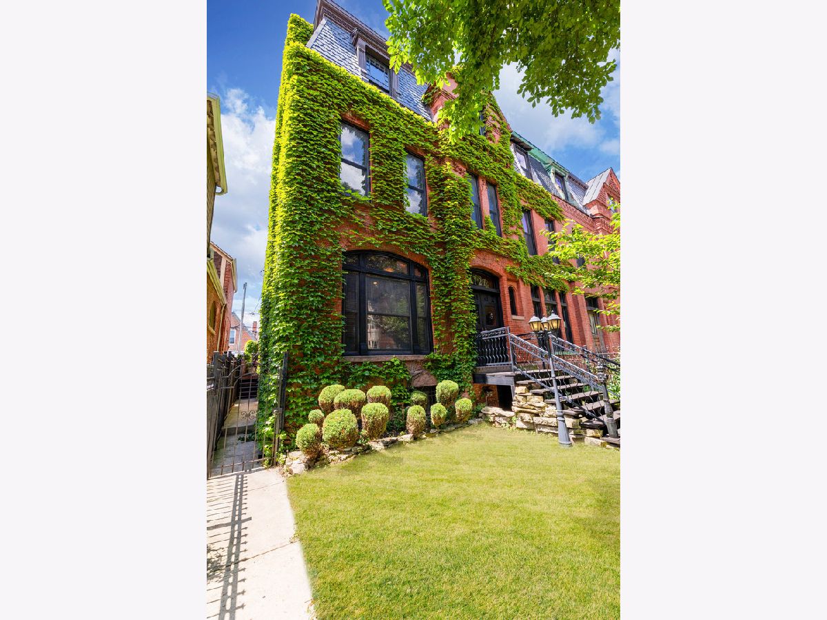  For Sale Chicago Illinois, 4126 Lake Park Avenue