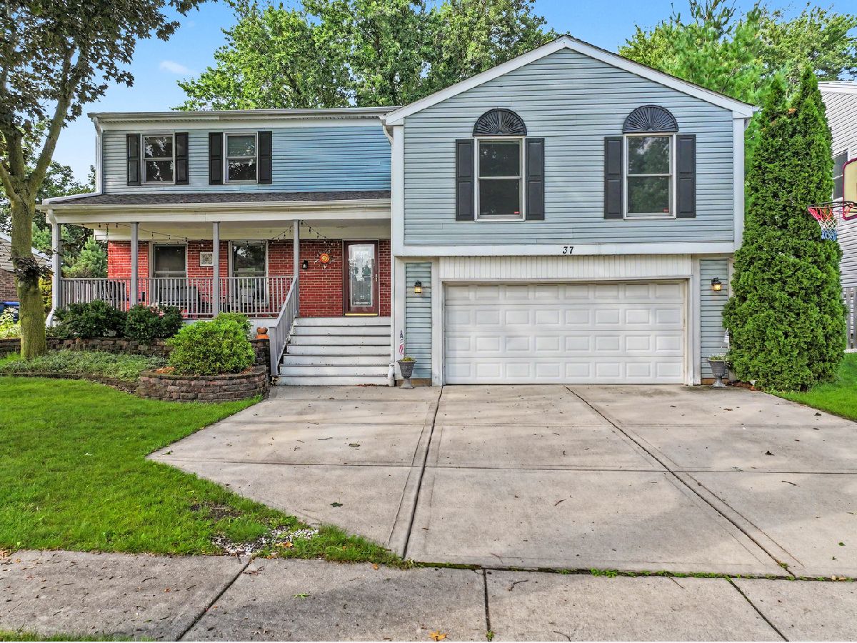  For Sale Schaumburg Illinois, 37 Yardley Lane