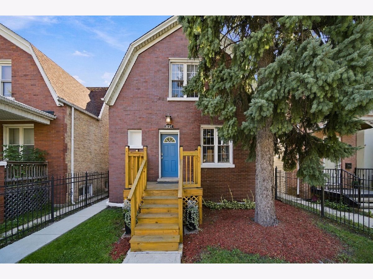 For Sale Chicago Illinois, 851 Karlov Avenue