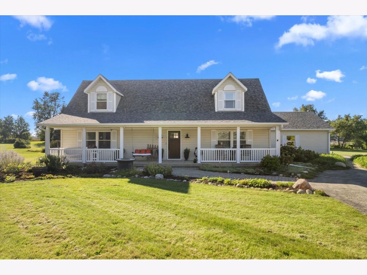  For Sale Elgin Illinois, 9N424 Tamara Drive
