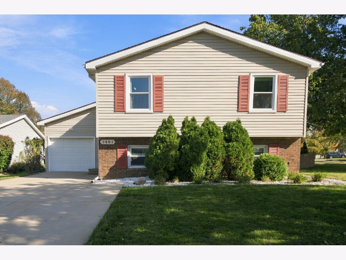  For Sale Bloomington Illinois, 1401 Dallas Street