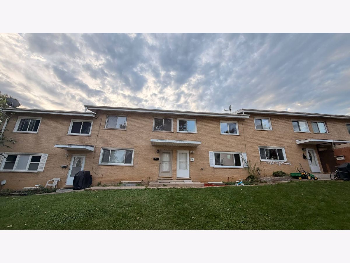  For Sale Glendale Heights Illinois, 1296 Prairie Avenue