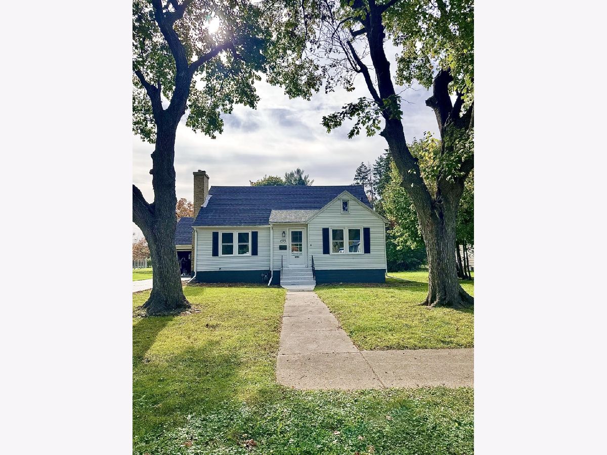  For Sale Elgin Illinois, 693 Enterprise Street
