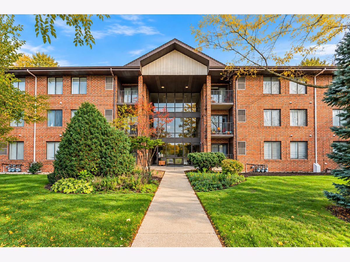  For Sale Westmont Illinois, 5703 Cass Avenue