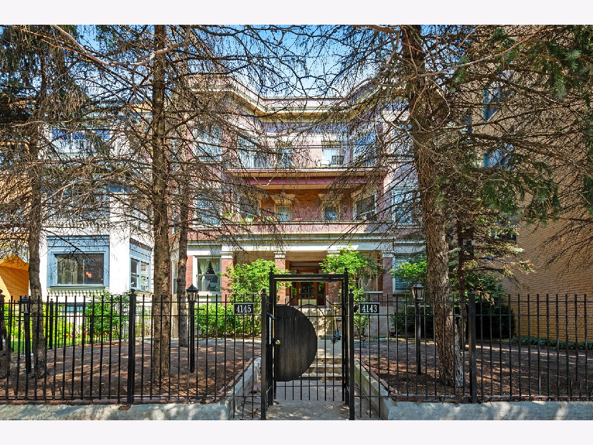  For Rent Chicago Illinois, 4143 Sheridan
