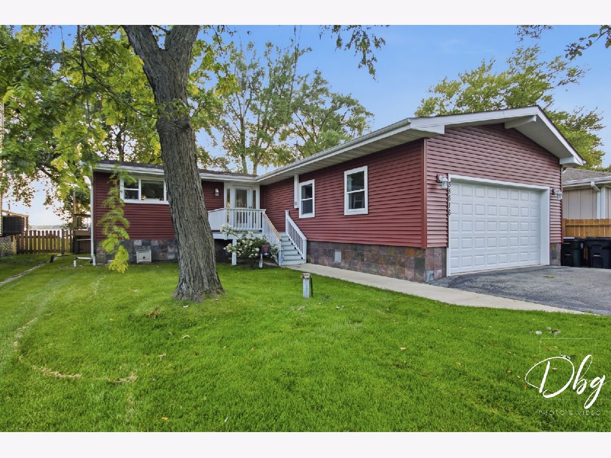  For Sale Fox Lake Illinois, 35616 Sheridan Drive