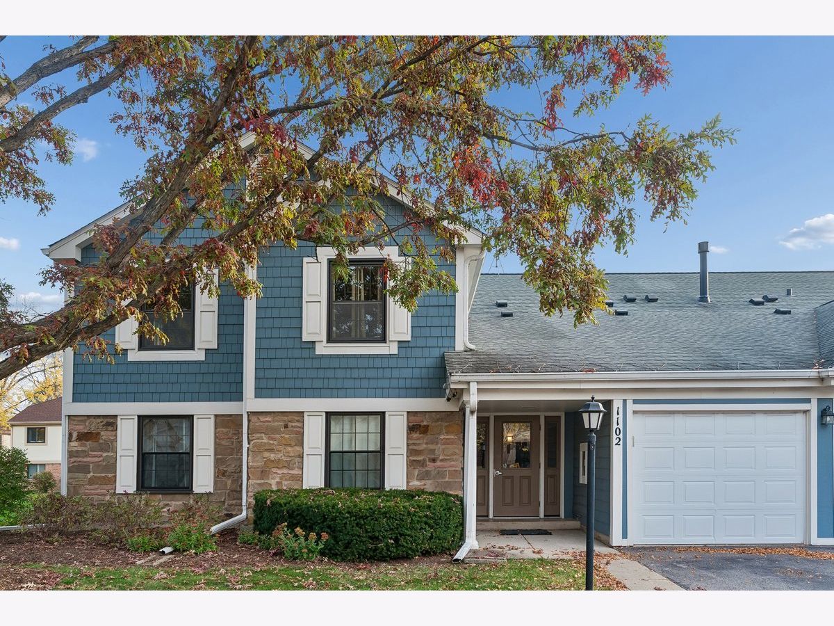  For Rent Wheeling Illinois, 1102 Woodbury
