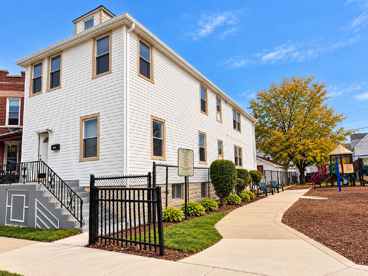  For Sale Cicero Illinois, 1507 51st Avenue