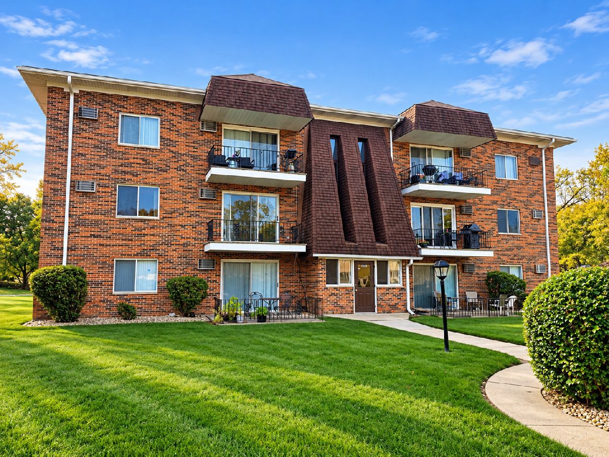  For Sale Crestwood Illinois, 5701 129th Street