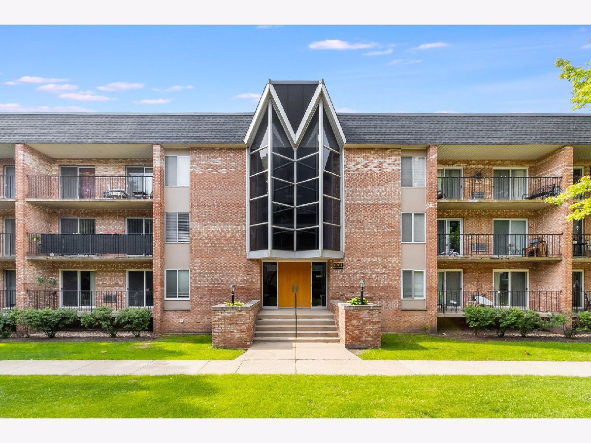  For Sale Naperville Illinois, 1001 Mill Street