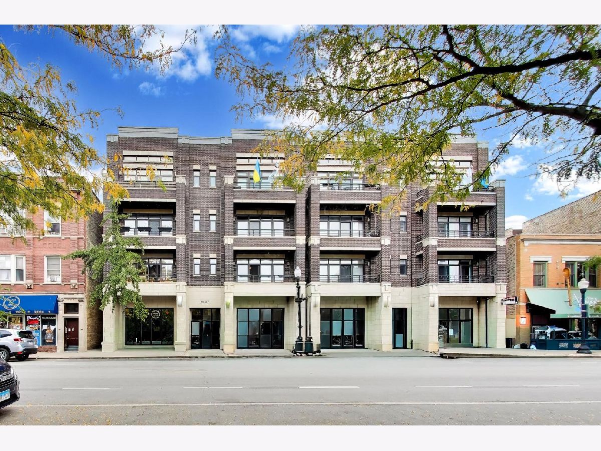  For Sale Chicago Illinois, 5055 Clark Street