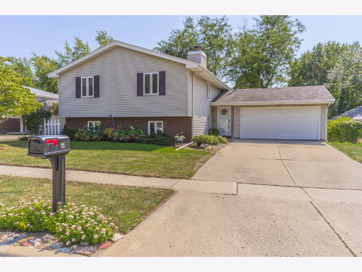  For Sale Bloomington Illinois, 11 Brookshire Green