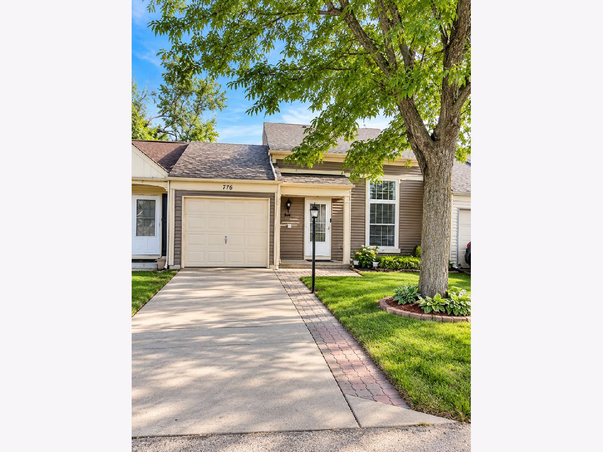 Townhomes For Rent Hartford Square Hanover Park Illinois, 776 Roosevelt