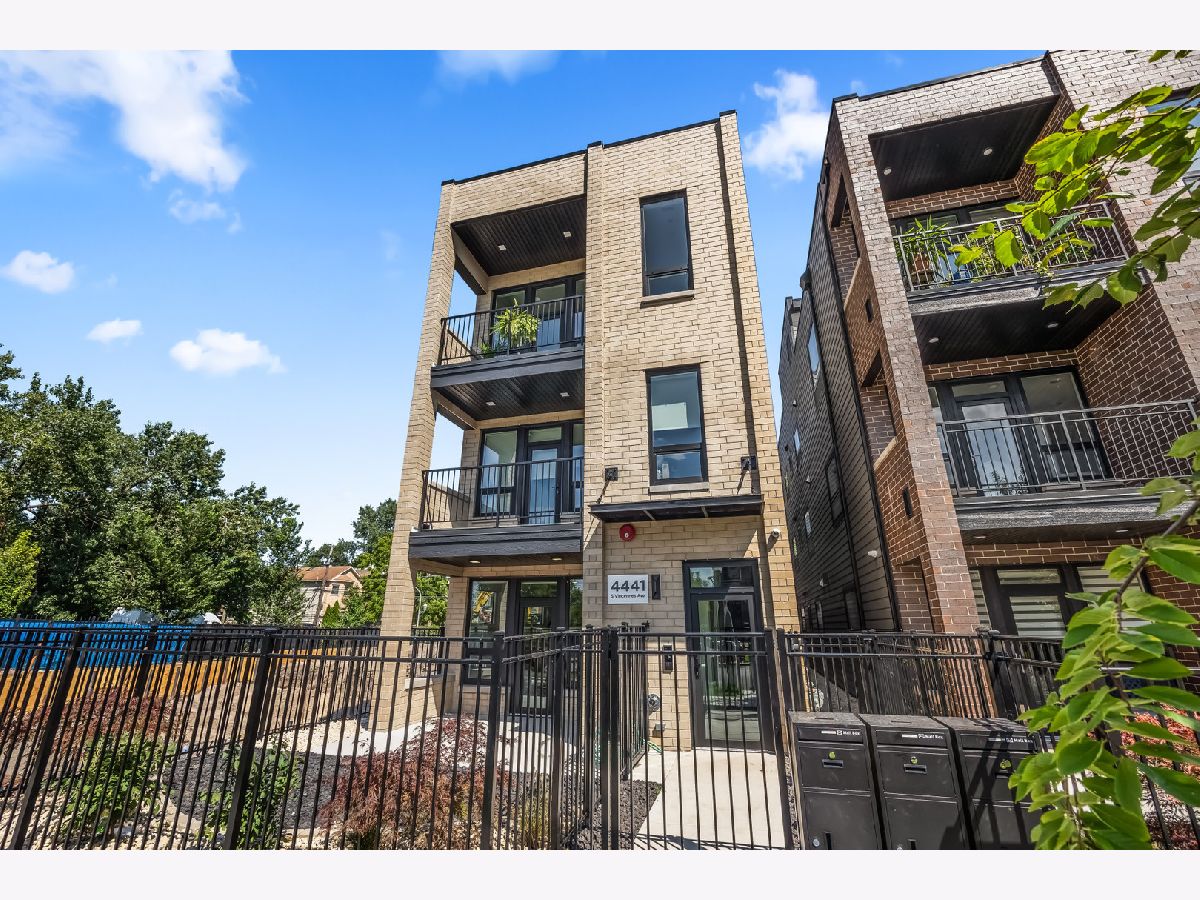  For Sale Chicago Illinois, 4441 Vincennes Avenue