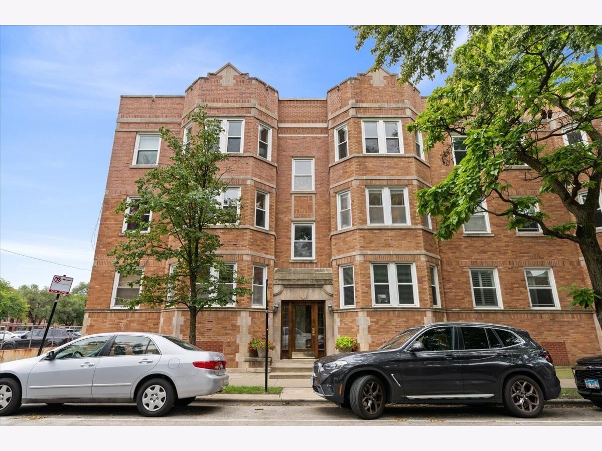  For Rent Chicago Illinois, 1725 Winnemac