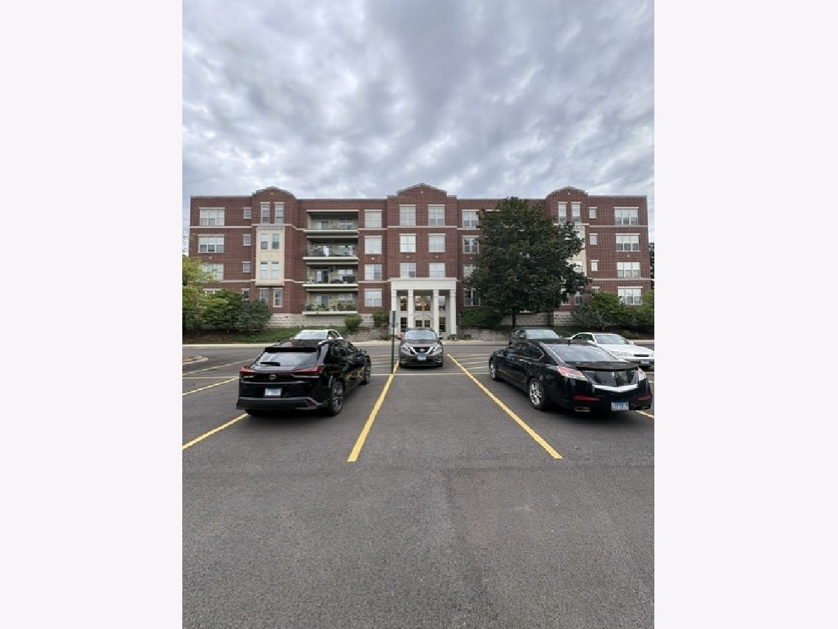  For Sale Wheeling Illinois, 715 Astor Lane