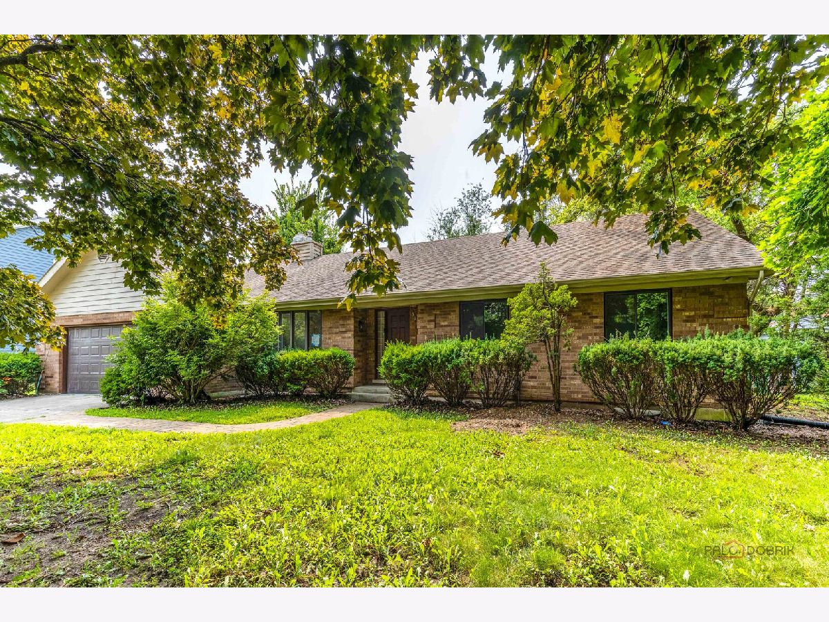  For Sale Wheeling Illinois, 300 6th Street