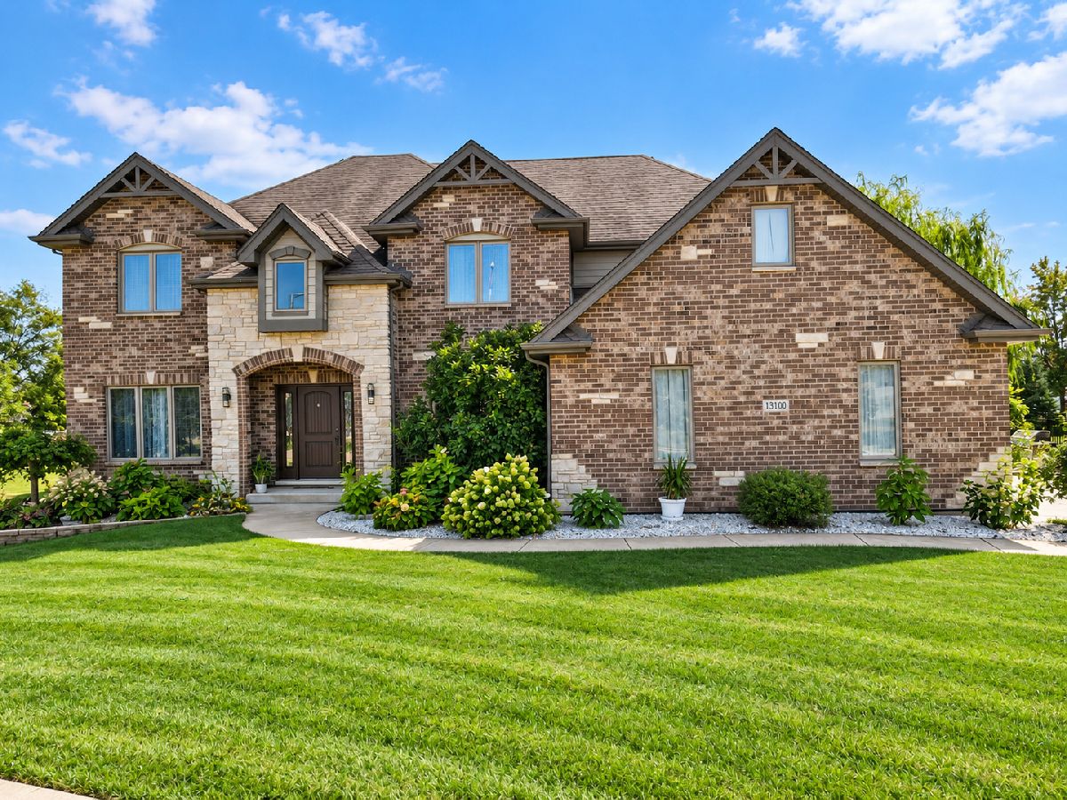  For Sale Lemont Illinois, 13100 Ballycastle Court